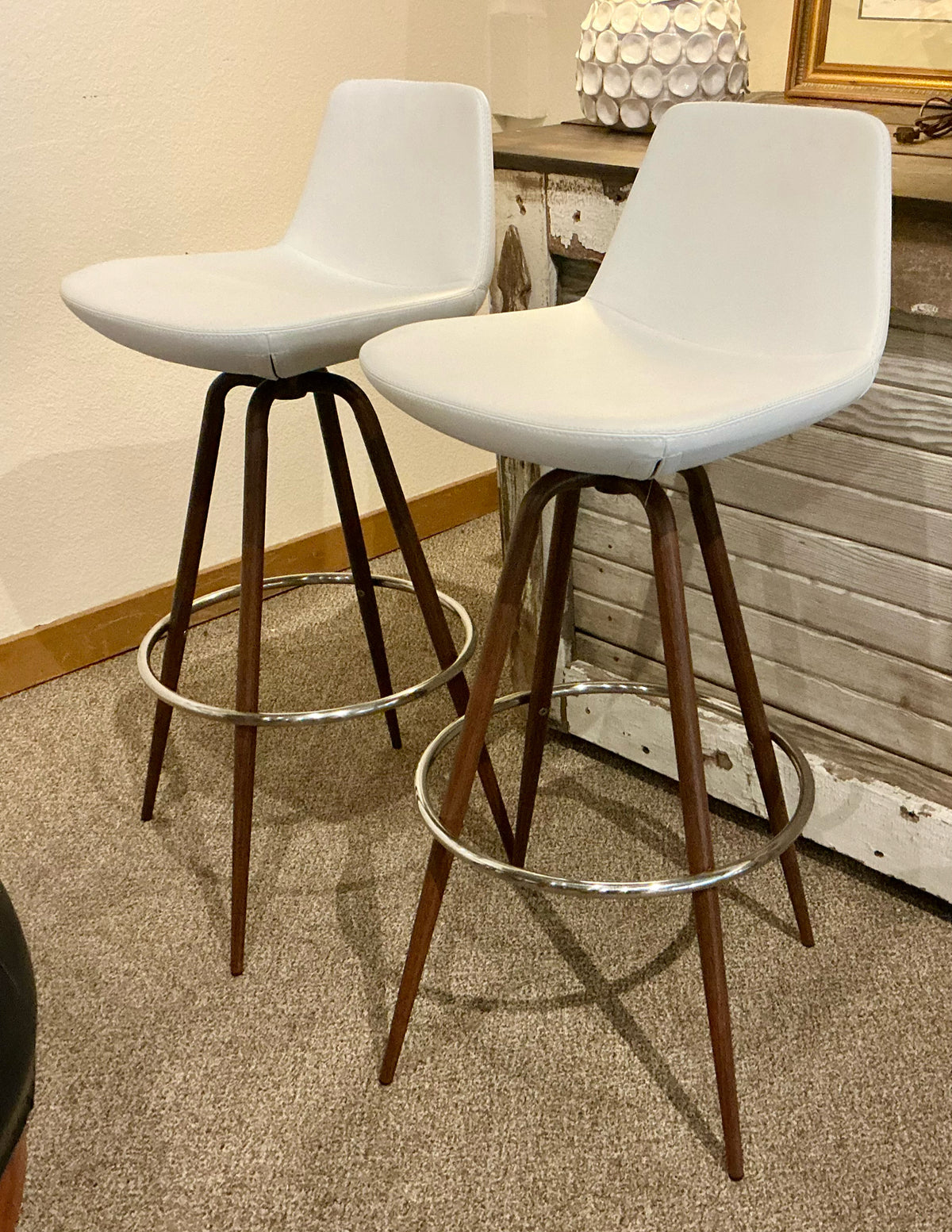 Barstool