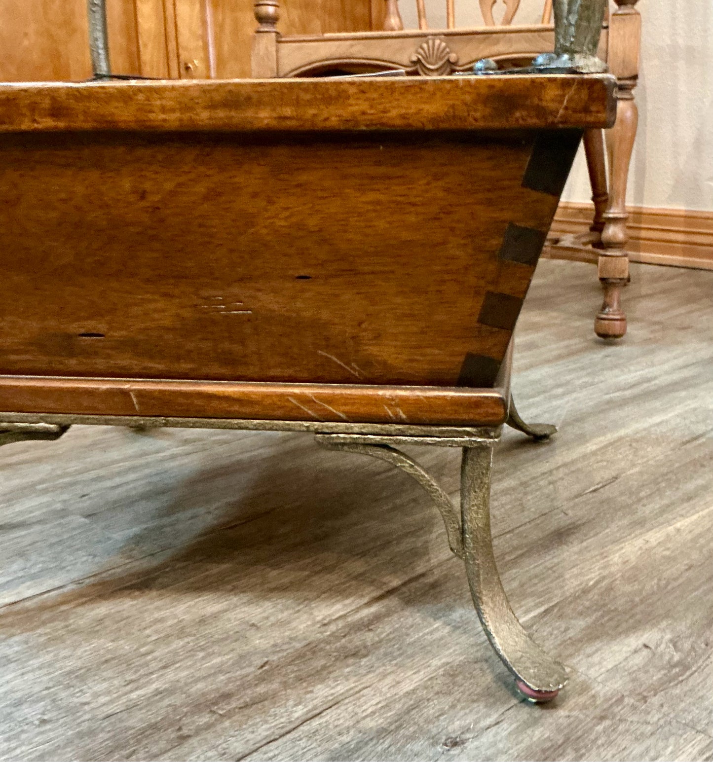Glass Round Table
