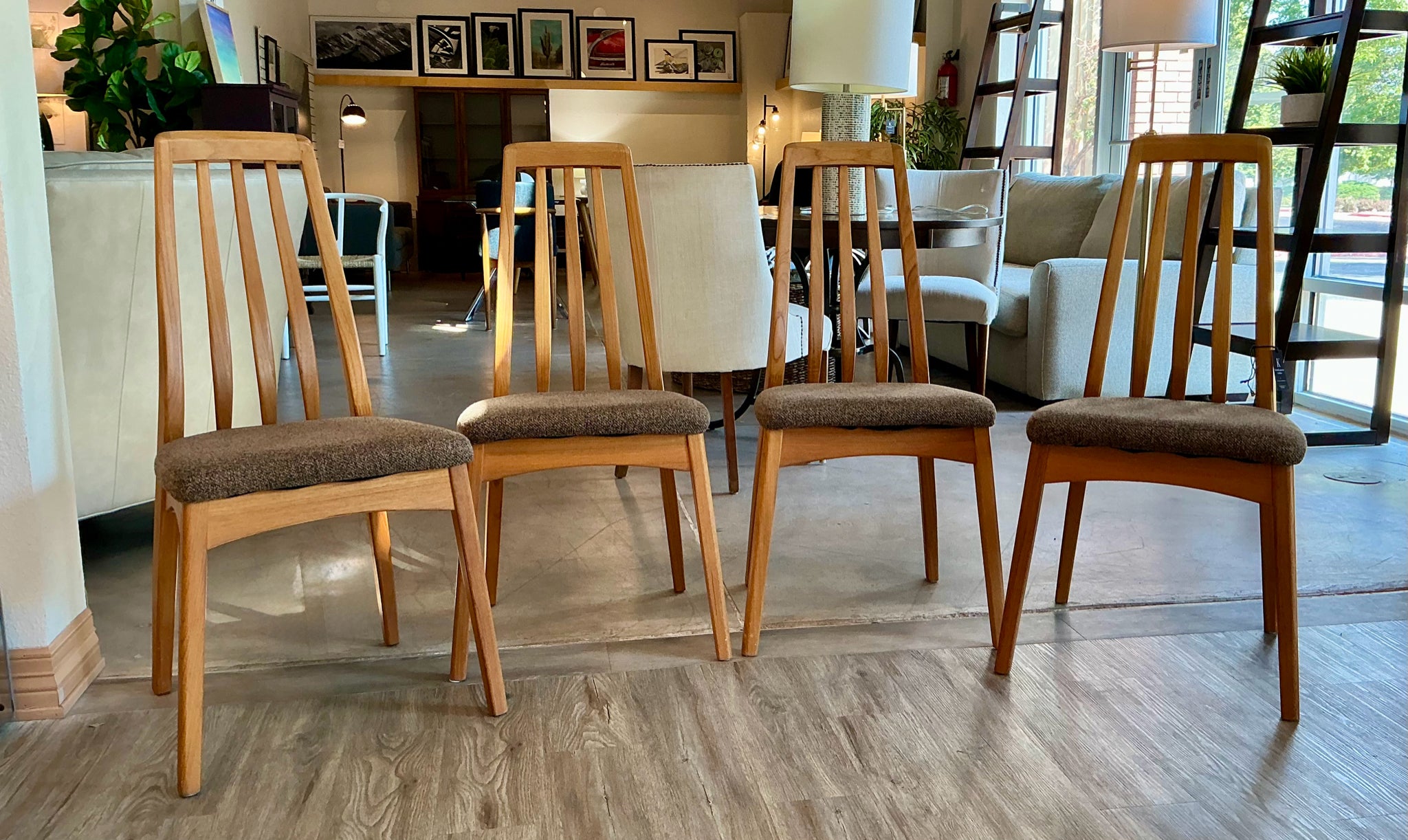 Benny Linden チェアー　1つ Benny Linden Chair – consignmyfurniture