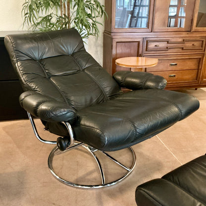 Vintage Ekornes Chair w/Ottoman